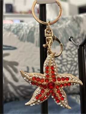 Sparkling Starfish Keychain - Red Crystal Accent